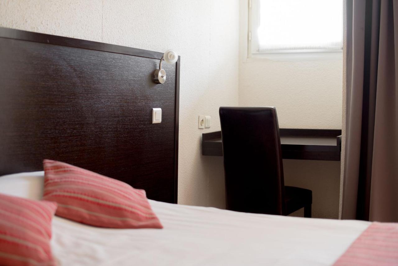 Top Motel Istres Buitenkant foto