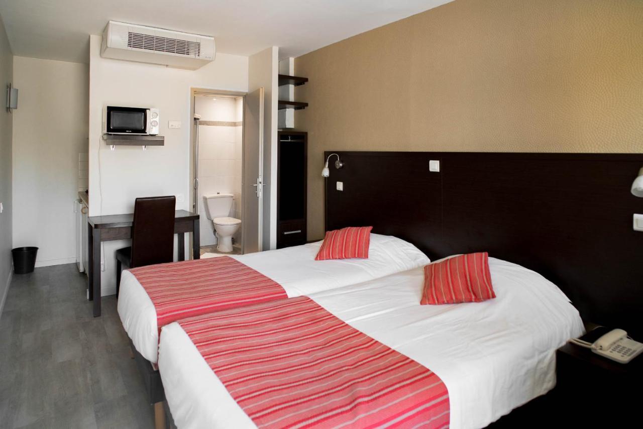 Top Motel Istres Buitenkant foto