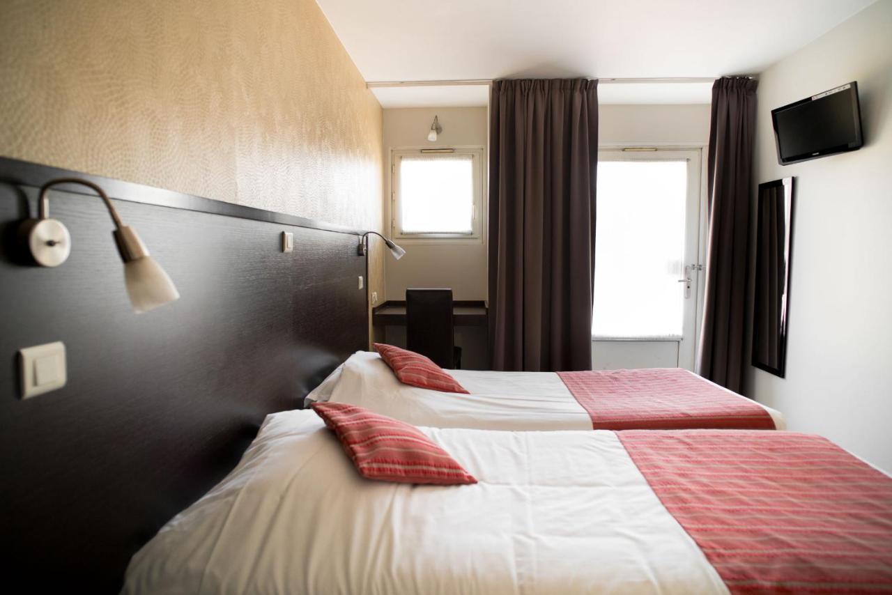 Top Motel Istres Buitenkant foto